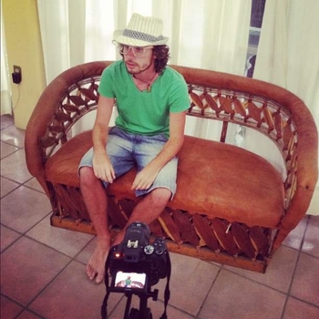 Luisito Comunica