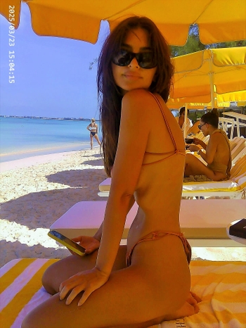 Emily Ratajkowski