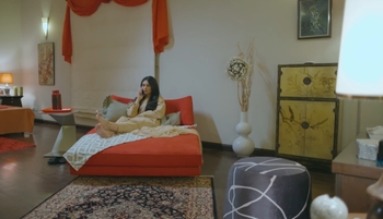 Sarah Khan