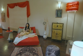 Sarah Khan