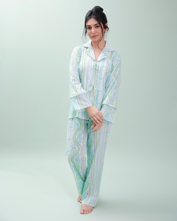 Sarah Khan