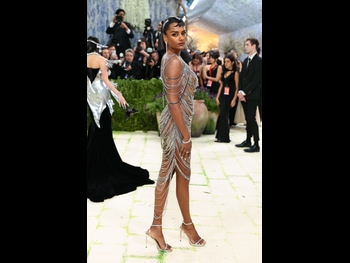  alt="Simone Ashley"