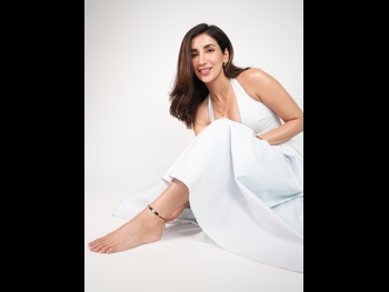  alt="Parul Gulati"