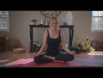  alt="Heather Graham (i)"