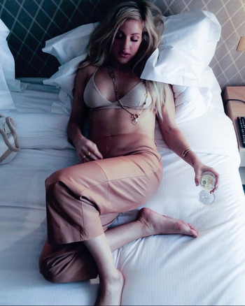 Ellie Goulding (I)