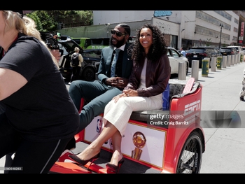  alt="Malika Andrews"