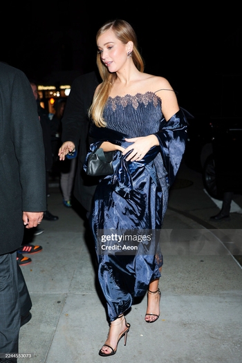 Jennifer Lawrence (III)