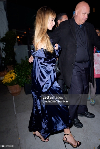 Jennifer Lawrence (III)