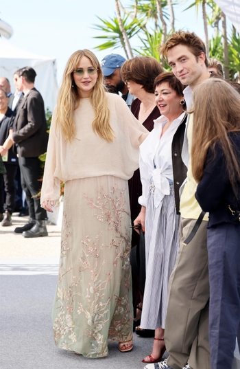 Jennifer Lawrence (III)