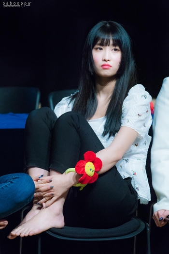 Momo Hirai