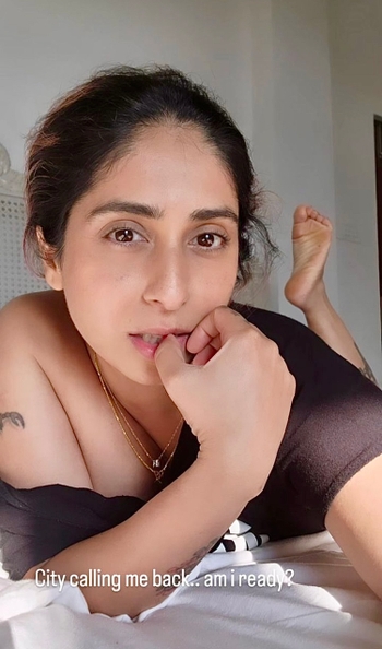 Neha Bhasin