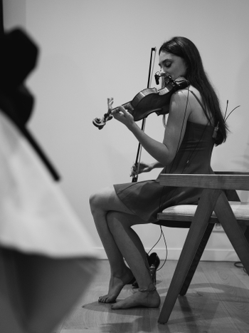Esther Abrami