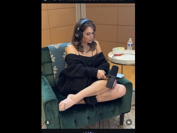  alt="Bethany Joy Lenz"