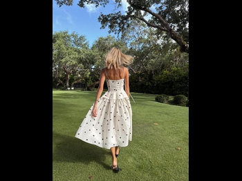  alt="Devon Windsor"