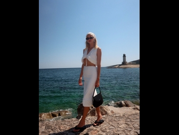 alt="Devon Windsor"