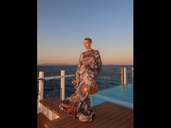  alt="Devon Windsor"