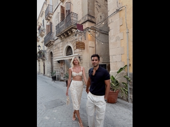  alt="Devon Windsor"