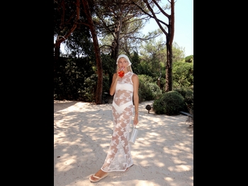  alt="Devon Windsor"