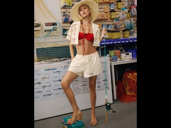  alt="Delilah Hamlin"