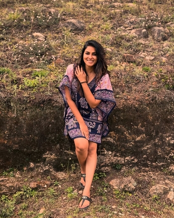 Divi Vadthya