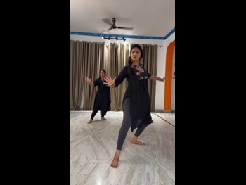 alt="Divi Vadthya"