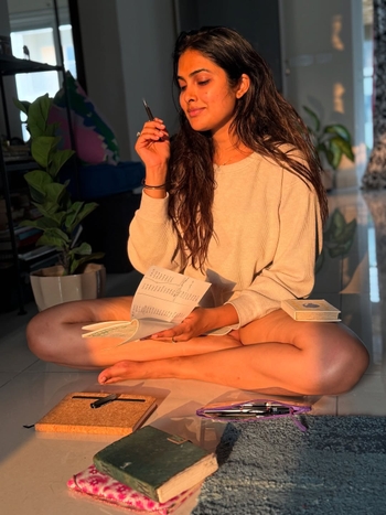 Divi Vadthya