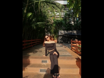  alt="Khushi Kapoor"