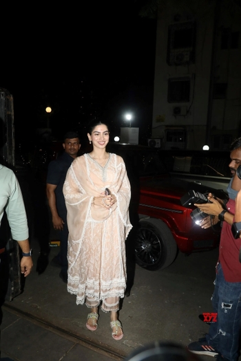 Khushi Kapoor