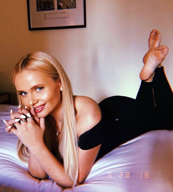 Alli Simpson