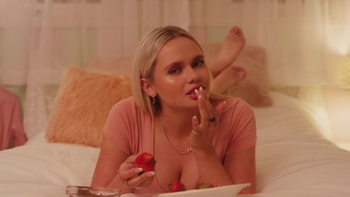 Alli Simpson