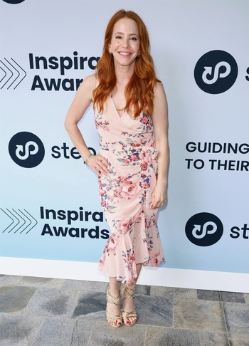 Amy Davidson (I)