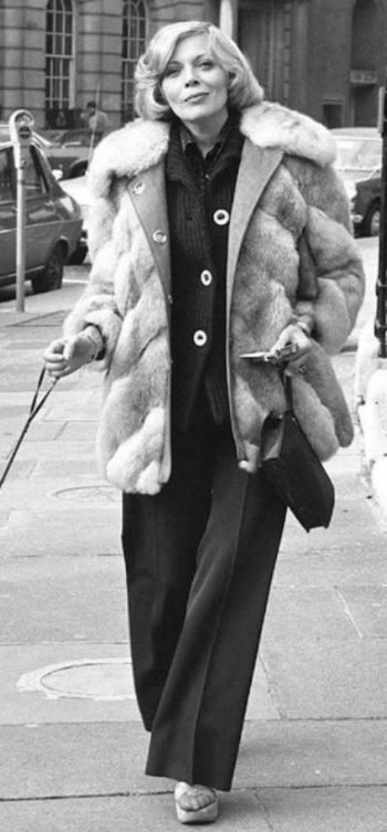 Barbara Bain