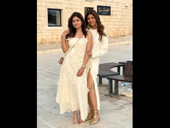  alt="Shamita Shetty"