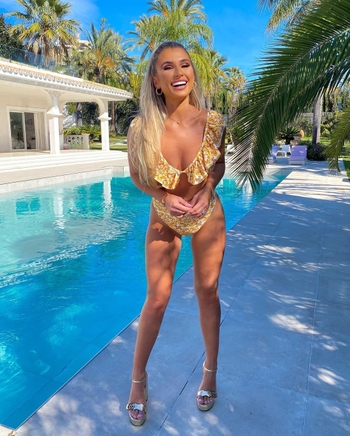 Billie Faiers