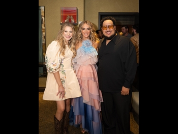  alt="Carrie Underwood"