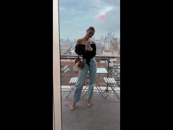  alt="Laura Wontorra"