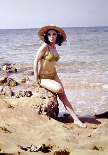 Joan Collins