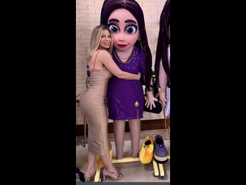  alt="Sheila Mello"