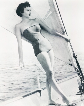 Carolyn Jones (I)