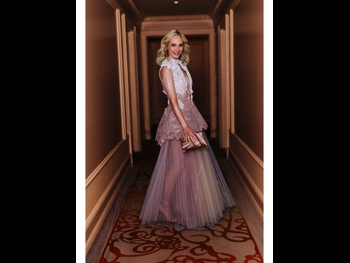  alt="Candice King"