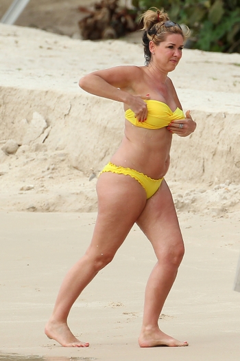 Claire Sweeney (I)