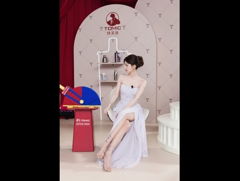  alt="Lusi Zhao"