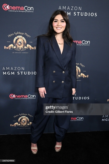 Daniella Pineda