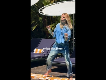  alt="Elizabeth Banks (ii)"
