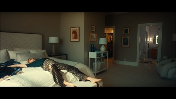 Elizabeth Banks (II)