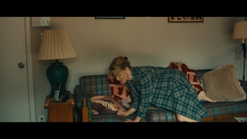 Elizabeth Banks (II)