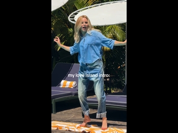  alt="Elizabeth Banks (ii)"