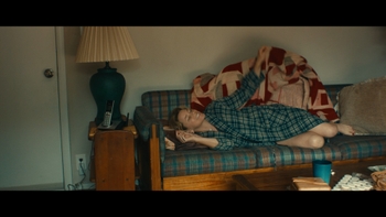Elizabeth Banks (II)