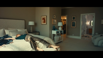 Elizabeth Banks (II)
