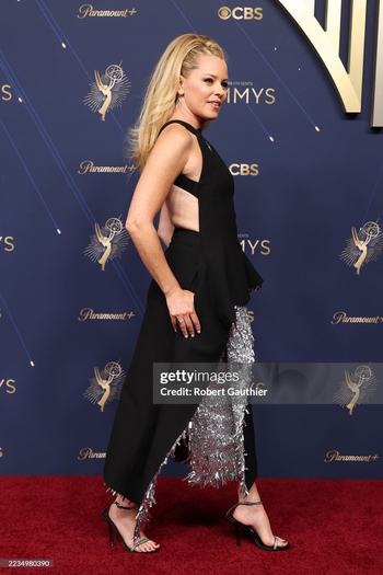 Elizabeth Banks (II)